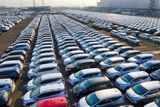9 Key Auto Transport Industry Statistics 2023