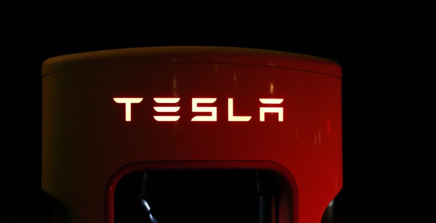 How the Tesla Semi Could Impact Auto Transport in the Future